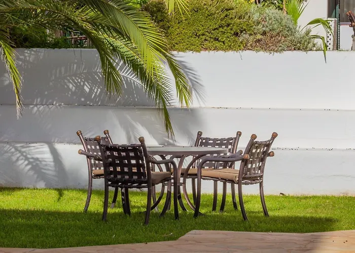 アパート White Sands 613